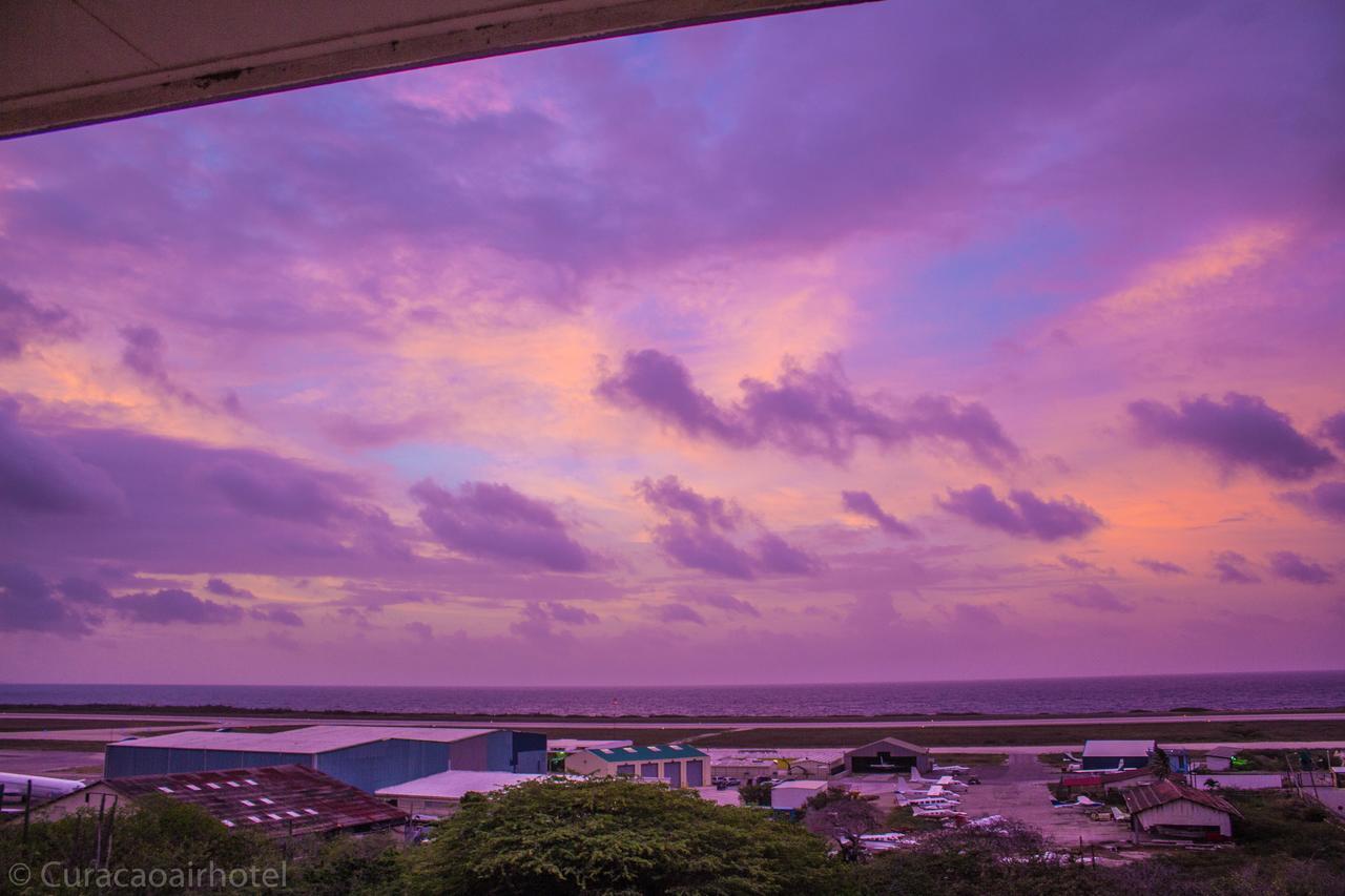 Curacao Airport Hotel Willemstad Exteriör bild